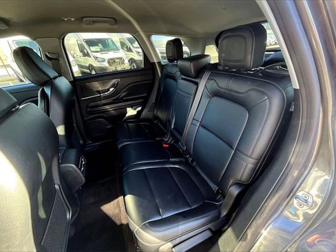 Used 2022 Lincoln Corsair Standard image 24