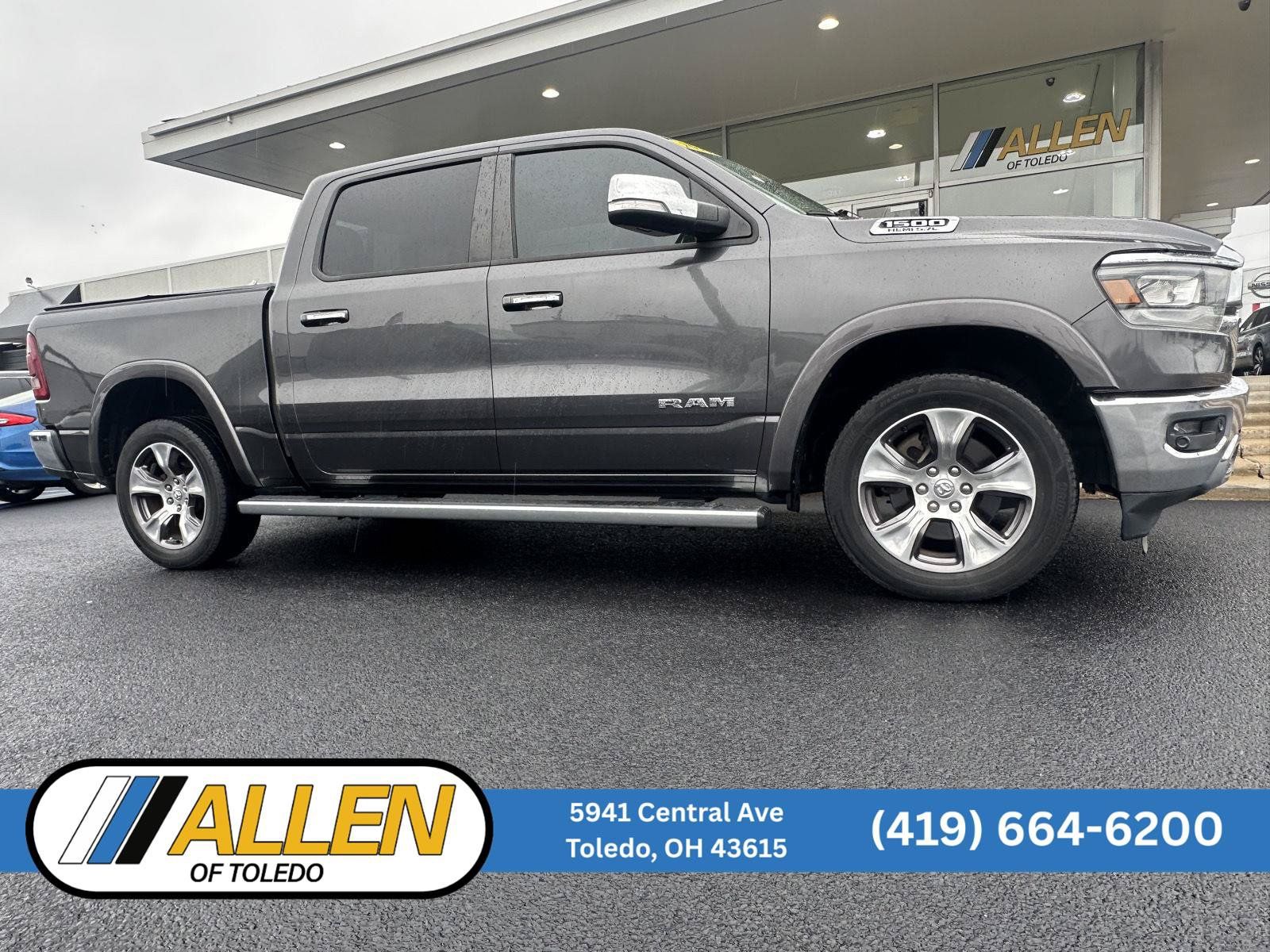 Used 2019 RAM 1500 Laramie AWD/4WD image 1