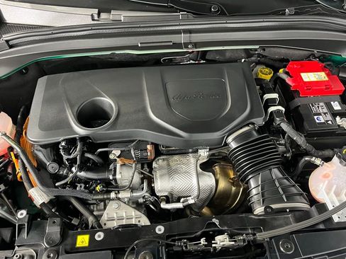 Used 2025 Alfa Romeo Tonale w/ Premium Package image 33