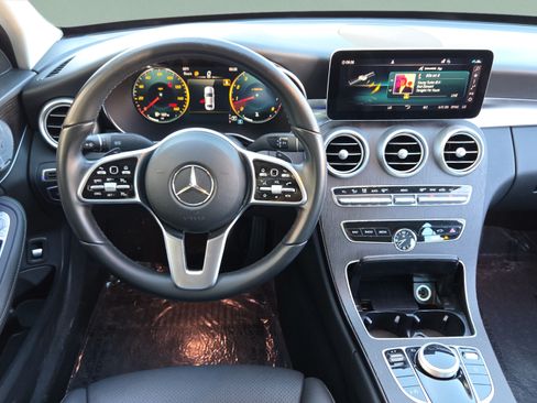 Used 2021 Mercedes-Benz C 300 4MATIC Sedan image 11