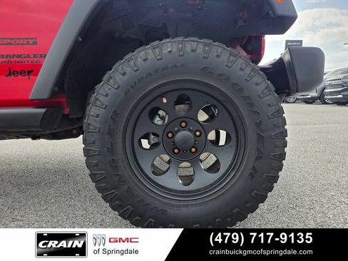 Used 2014 Jeep Wrangler Unlimited Sport w/ Quick Order Package 24S AWD/4WD image 30