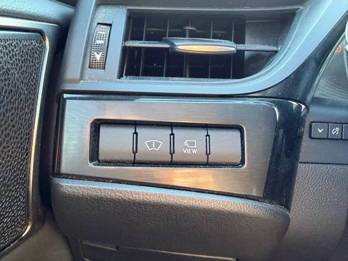 Used 2024 Lexus ES 300h Ultra Luxury w/ Accessory Package (Z2) FWD image 31