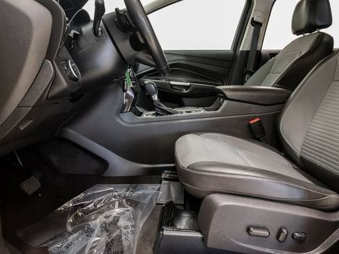 Used 2017 Ford Escape SE w/ SE Sport Appearance Package AWD/4WD image 11