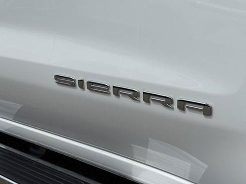 New 2026 GMC Sierra 1500 SLT RWD image 17