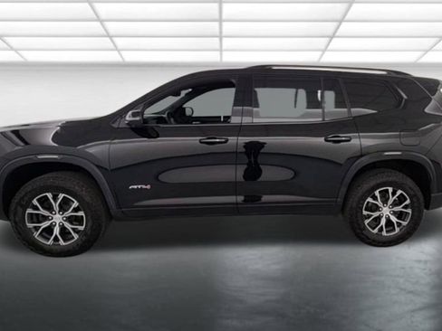 Used 2024 GMC Acadia AT4 w/ Luxury Package AWD/4WD image 5