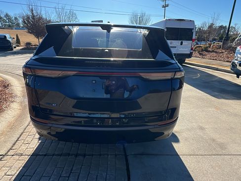 Used 2024 Jeep Wagoneer Launch Edition image 9