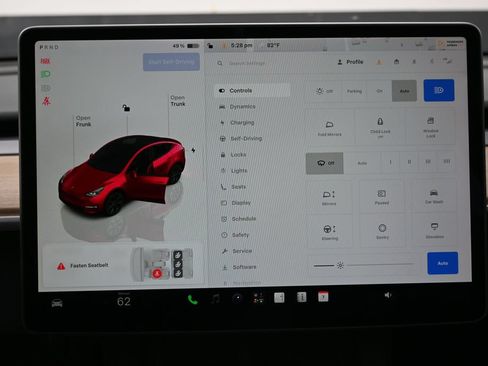 Used 2024 Tesla Model Y Long Range RWD image 25
