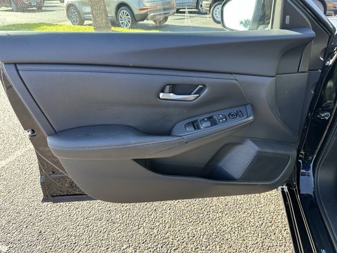 Used 2024 Nissan Sentra SV image 10