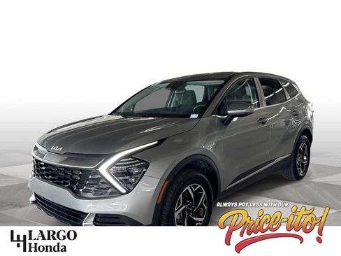 Used 2025 Kia Sportage LX AWD/4WD image 1