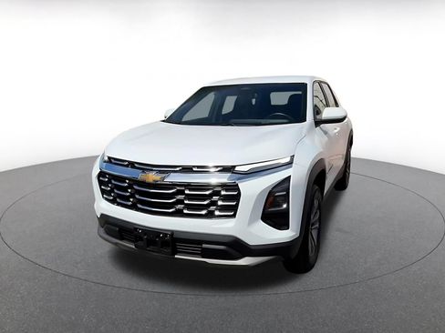 Used 2025 Chevrolet Equinox LT AWD/4WD image 5
