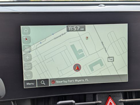 Used 2025 Kia Sportage SX image 32