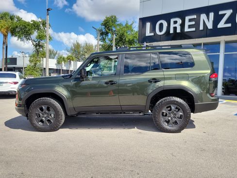 Used 2025 Lexus GX 550 AWD/4WD image 8