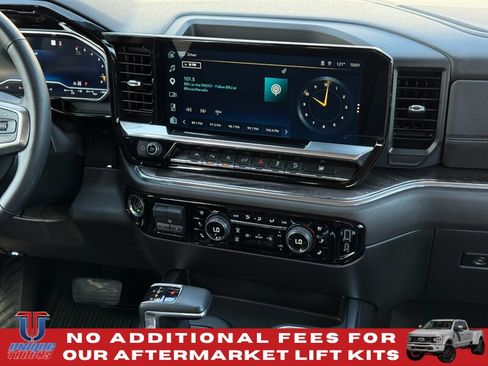 Used 2023 Chevrolet Silverado 1500 LTZ w/ LTZ Convenience Package II AWD/4WD image 36