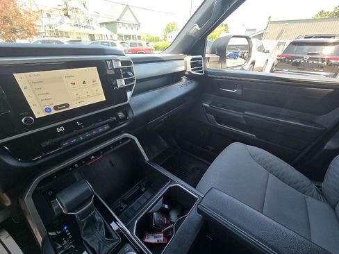Used 2025 Toyota Tundra SR5 AWD/4WD image 11
