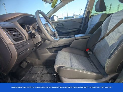 Used 2023 Nissan Rogue SV image 13