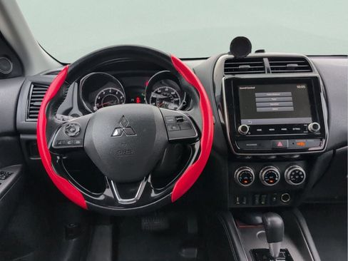 Used 2021 Mitsubishi Outlander Sport SE image 11