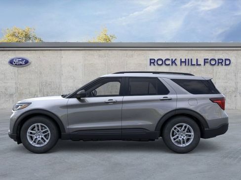 New 2026 Ford Explorer Active RWD image 4
