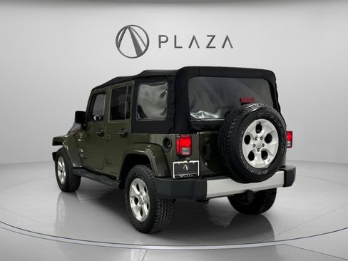 Used 2015 Jeep Wrangler Unlimited Sahara w/ Connectivity Group image 3