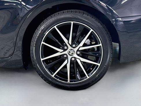 Used 2021 Toyota Camry SE FWD image 37
