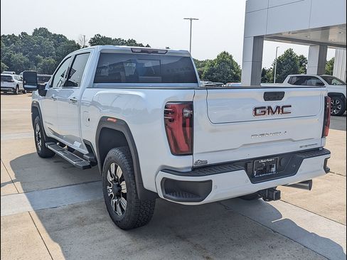 New 2026 GMC Sierra 2500 Denali AWD/4WD image 8