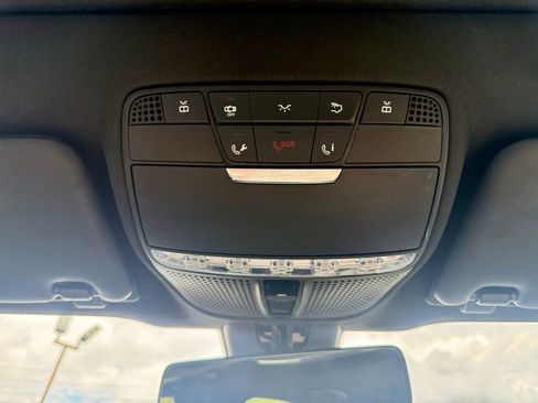 Used 2017 Mercedes-Benz E 300 4MATIC image 26