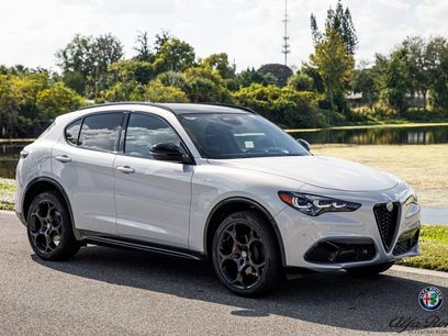 New 2025 Alfa Romeo Stelvio Sprint