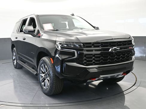 Used 2023 Chevrolet Tahoe Z71 w/ Luxury Package image 9