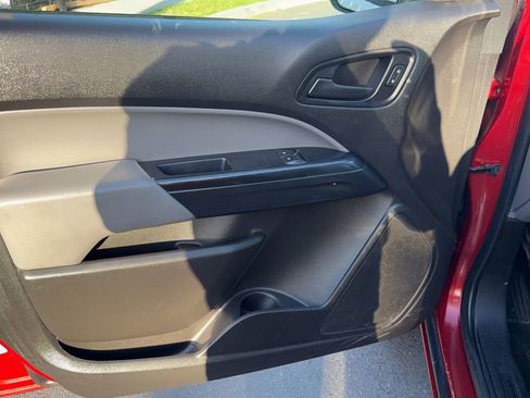 Used 2016 GMC Canyon W/T RWD image 14