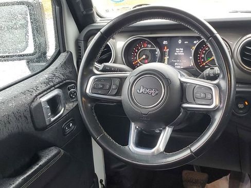 Used 2021 Jeep Wrangler Unlimited Sahara w/ Uconnect 4C Nav & Sound Group image 22