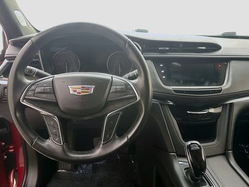 Used 2022 Cadillac XT5 Premium Luxury w/ Technology Package AWD/4WD image 13