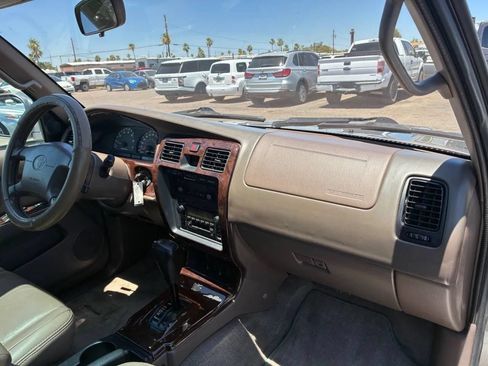 Used 2002 Toyota 4Runner Limited RWD image 25