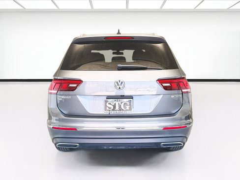 Used 2020 Volkswagen Tiguan SE w/ Panoramic Sunroof Package AWD/4WD image 5