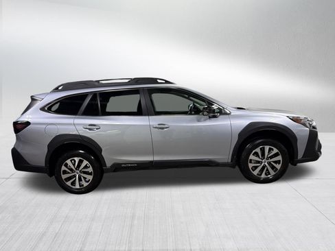 Used 2024 Subaru Outback Premium w/ Popular Package #1A AWD/4WD image 8