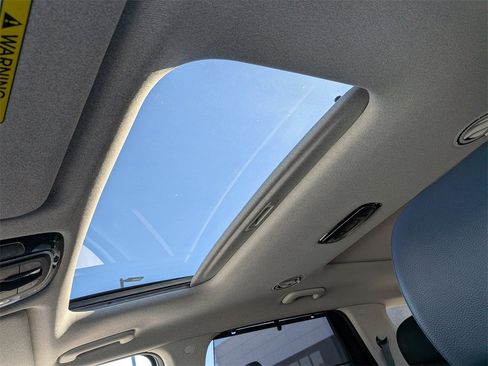 Used 2023 Hyundai Palisade Limited w/ Cargo Package image 25