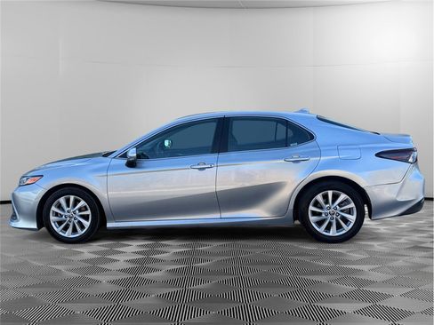 Used 2023 Toyota Camry LE FWD image 2