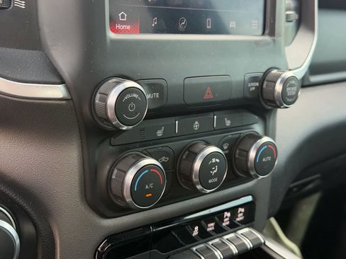 Used 2022 RAM 1500 Big Horn image 12