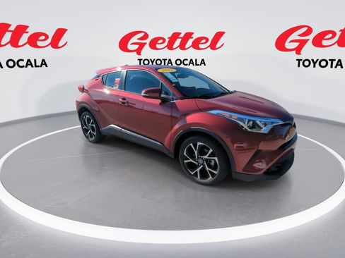 Used 2019 Toyota C-HR XLE image 2