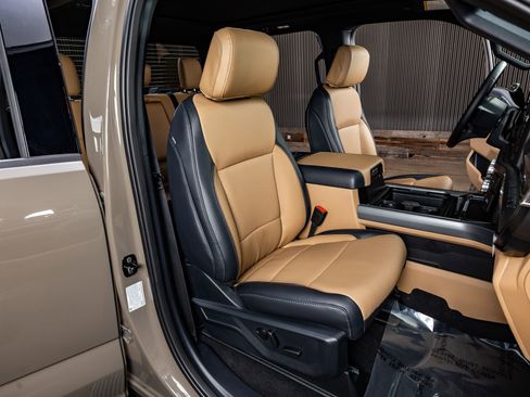 Used 2026 Ford F450 Lariat image 31