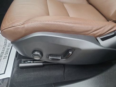 Used 2023 Volvo XC60 B5 Plus w/ Climate Package image 11