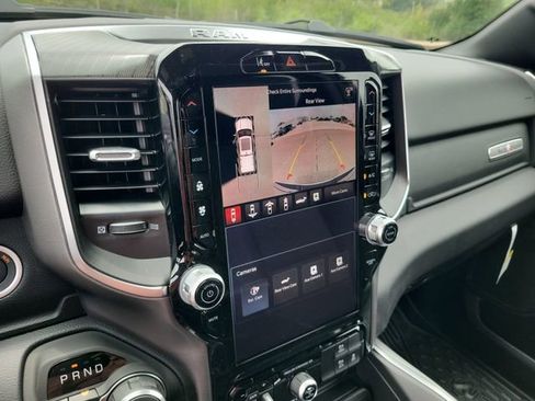 New 2026 RAM 1500 4x4 Crew Cab image 23