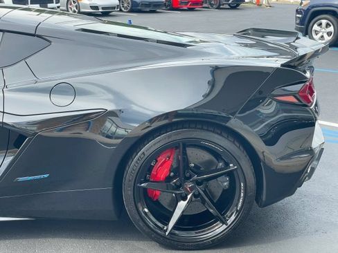 Used 2025 Chevrolet Corvette E-Ray w/ ZER Performance Package AWD/4WD image 17