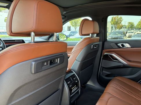 Used 2023 BMW X6 xDrive40i w/ Premium Package image 33