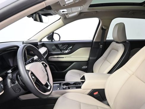 New 2025 Lincoln Corsair Reserve w/ Jet Appearance Package image 13