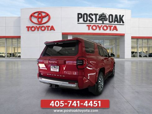 Used 2025 Toyota 4Runner Limited w/ Tow Technology Package AWD/4WD image 5