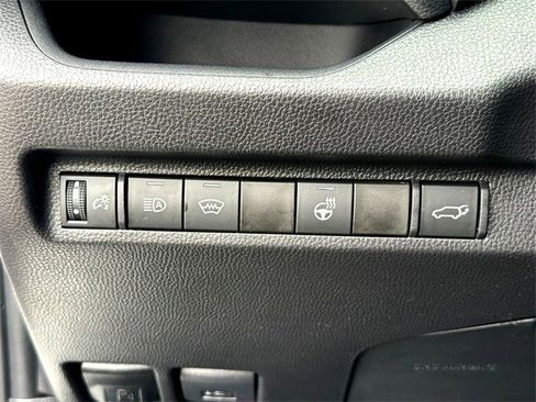 Used 2024 Toyota RAV4 XLE Premium image 17