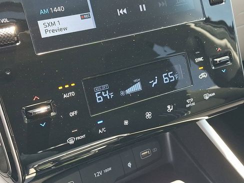 Used 2022 Hyundai Tucson SEL w/ Convenience Package AWD/4WD image 17