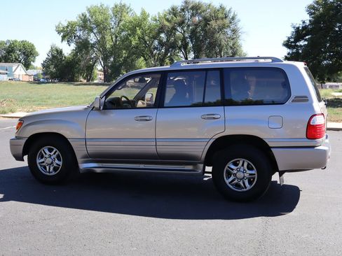 Used 2001 Lexus LX 470 4WD image 9