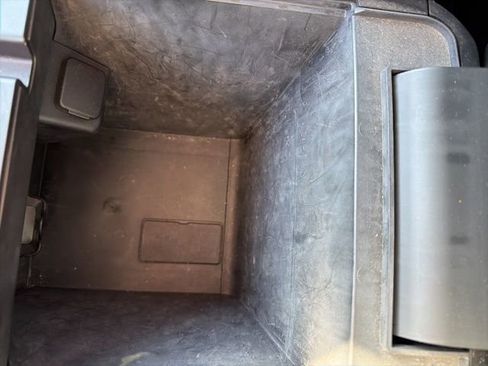 Certified 2023 Ford Explorer XLT w/ Equipment Group 202A image 37