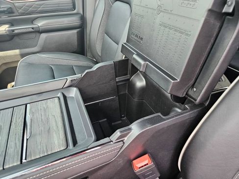 Used 2025 RAM 1500 Limited AWD/4WD image 27