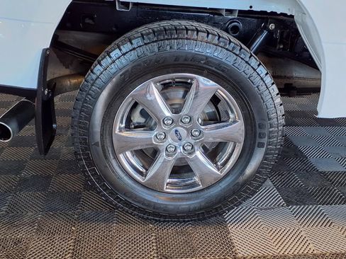 Used 2018 Ford F150 XLT w/ Equipment Group 302A Luxury AWD/4WD image 8